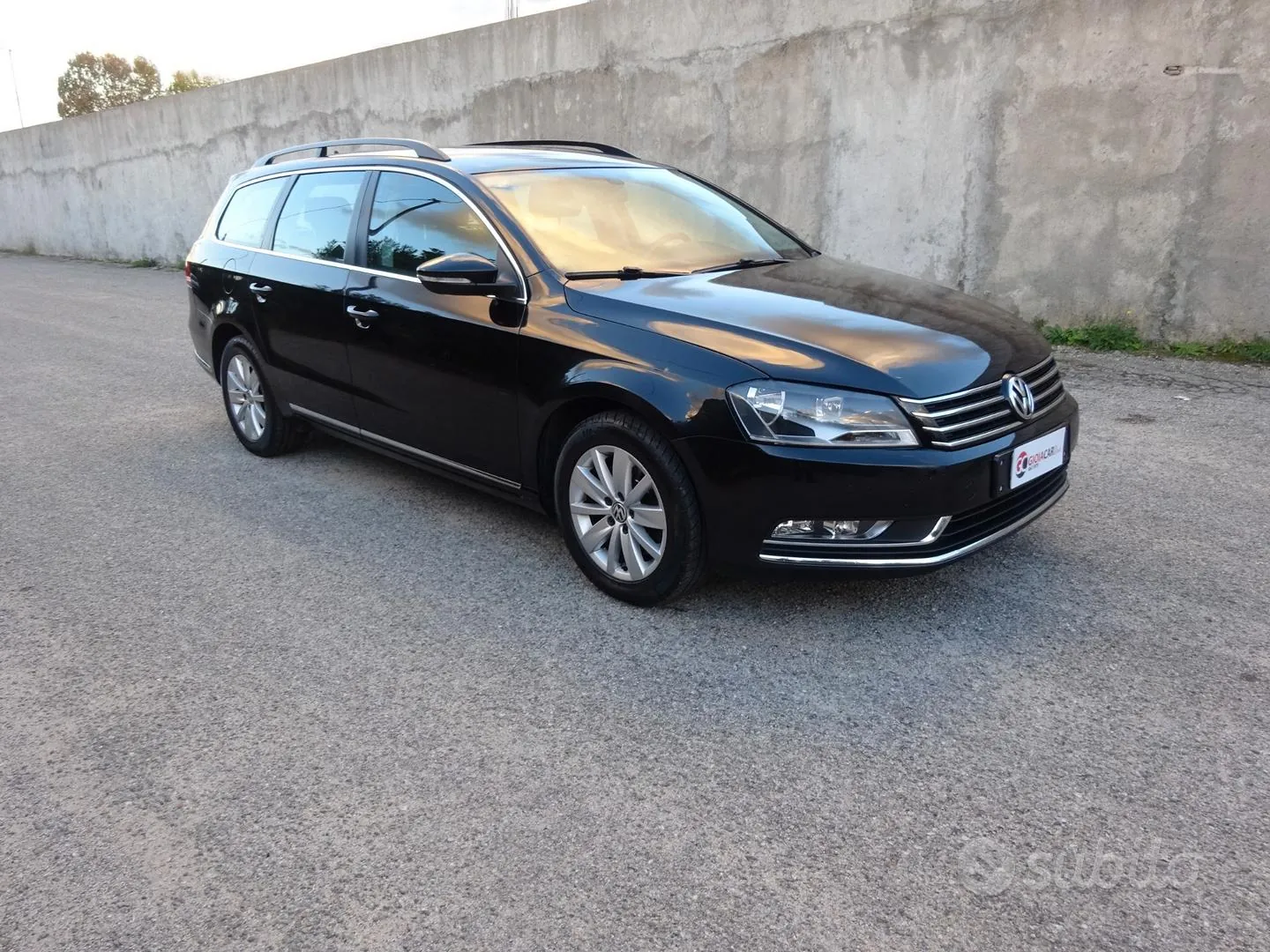 Volkswagen Passat 2014 photo 2