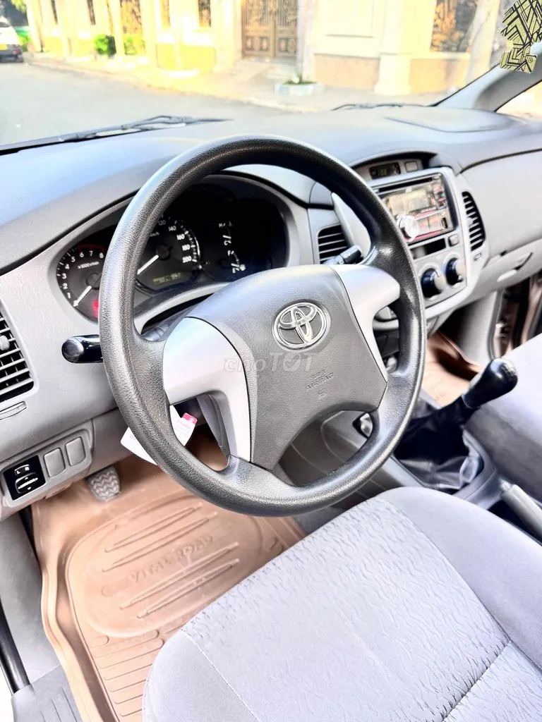 Toyota Innova 2013 photo 4