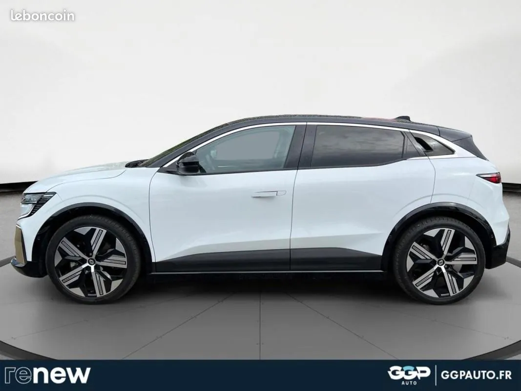 Renault Megane 2022 photo 2