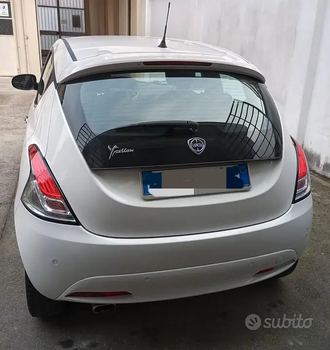 Lancia Ypsilon 2019 photo 2