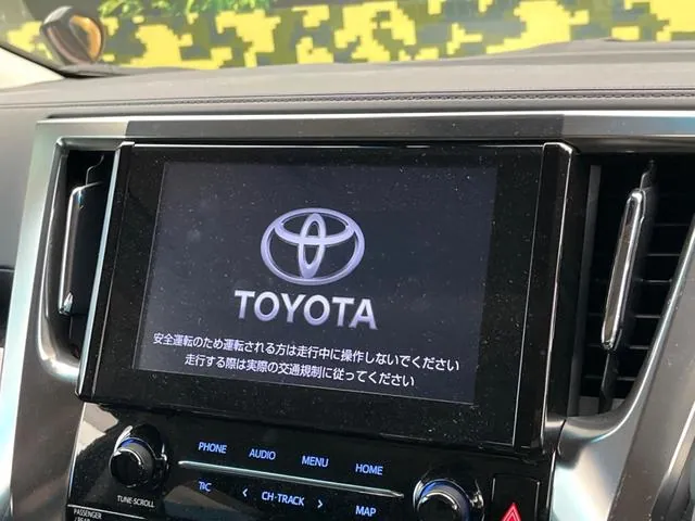 Toyota Alphard 2021 photo 4