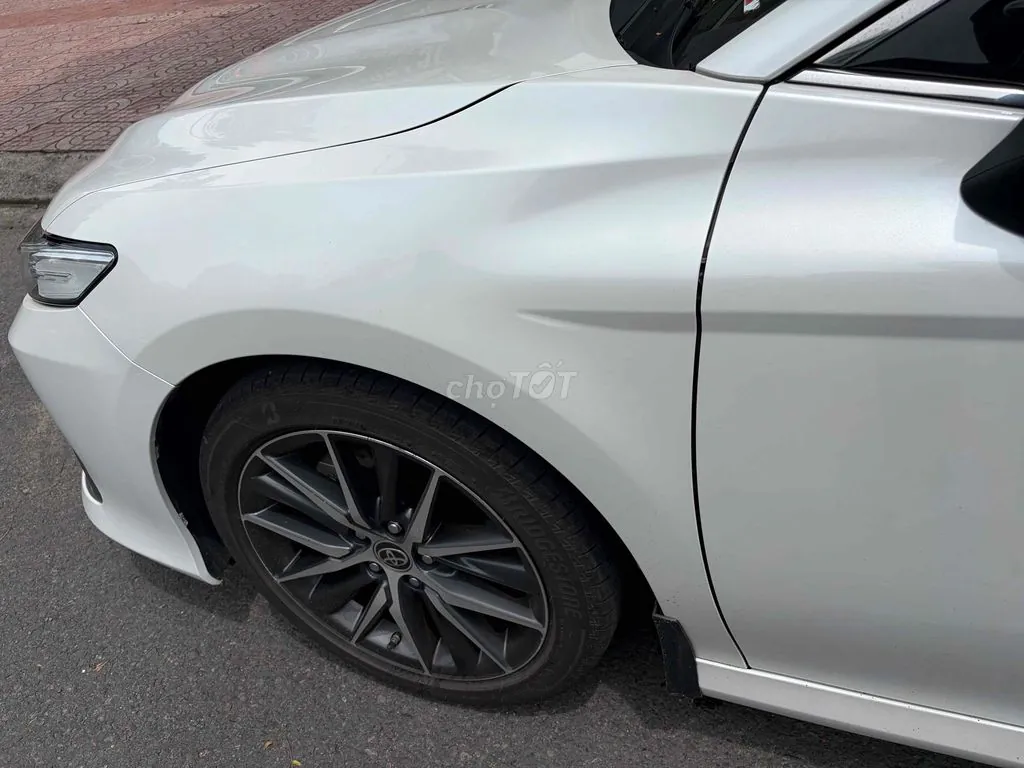 Toyota Camry 2023 photo 4