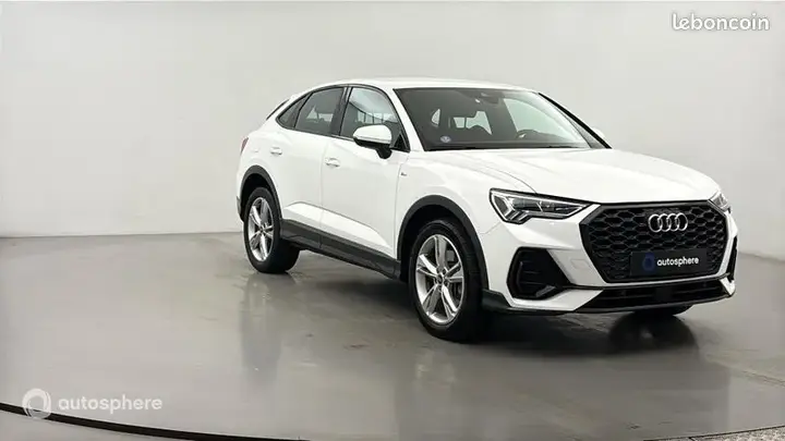 Audi Q3 2022 photo 3