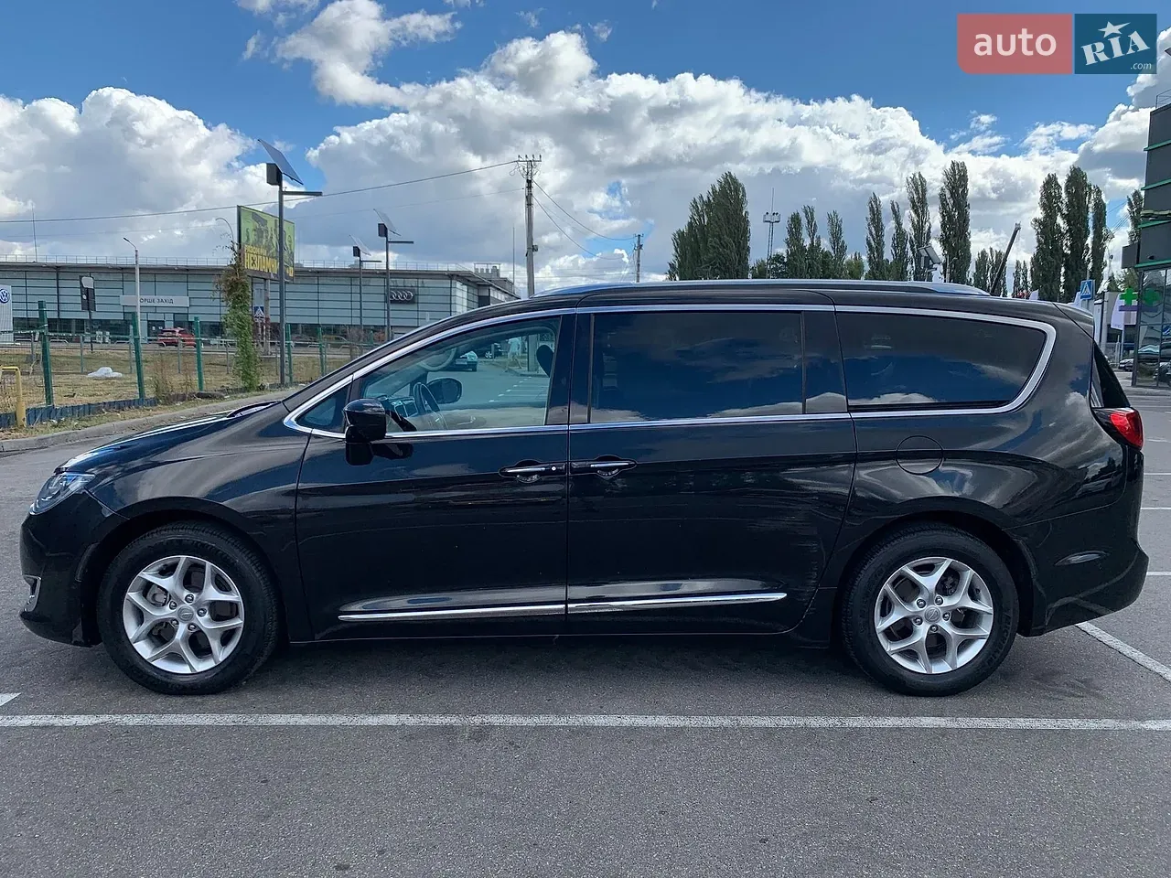 Chrysler Pacifica 2018 photo 4