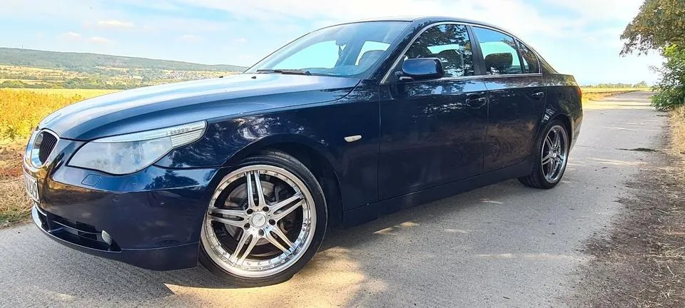 BMW 525I