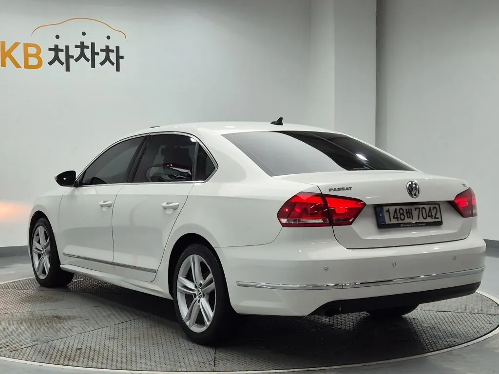 Volkswagen Passat 2015 photo 2