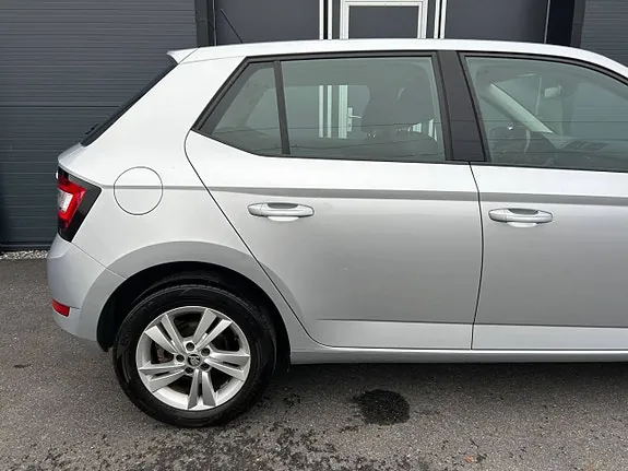 Skoda Fabia 2019 photo 4