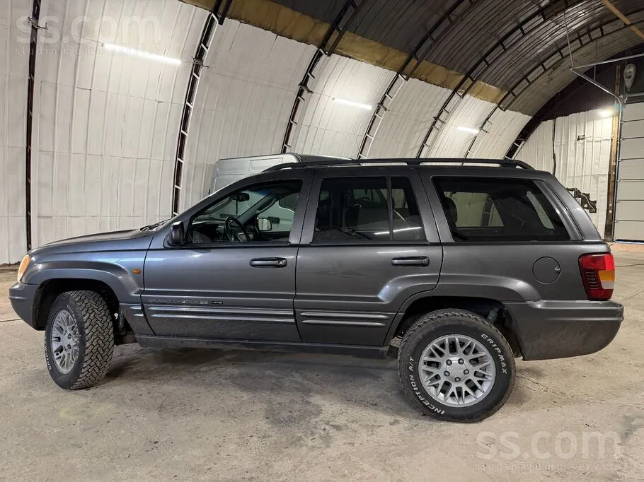 Jeep Grand Cherokee 2003 photo 2