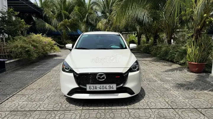Mazda 2 2025 photo 2