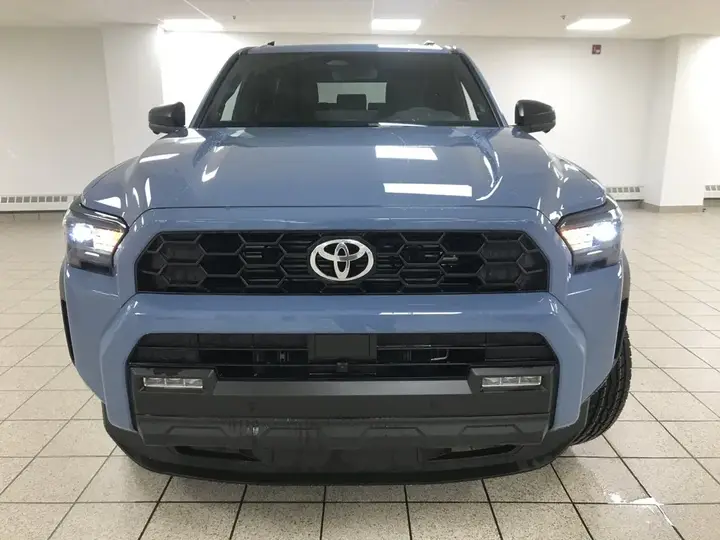 Toyota 4Runner 2026 photo 2