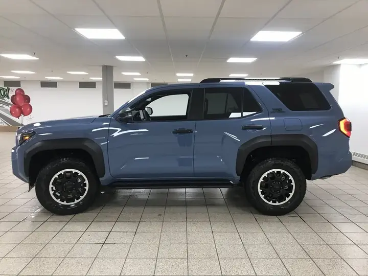 Toyota 4Runner 2026 photo 4