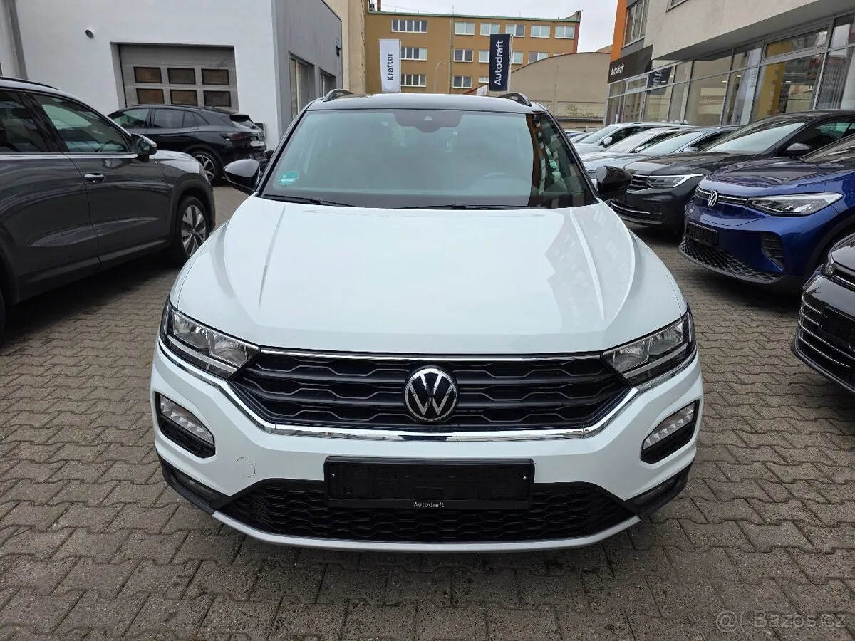 Volkswagen T-Roc Sport 2022 photo 2