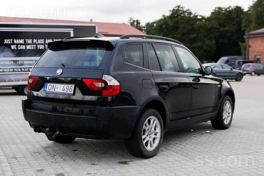 BMW X3 2005 photo 2