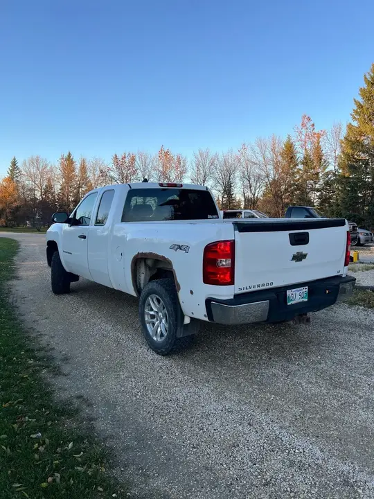 Chevrolet Silverado 1500 2008 photo 3