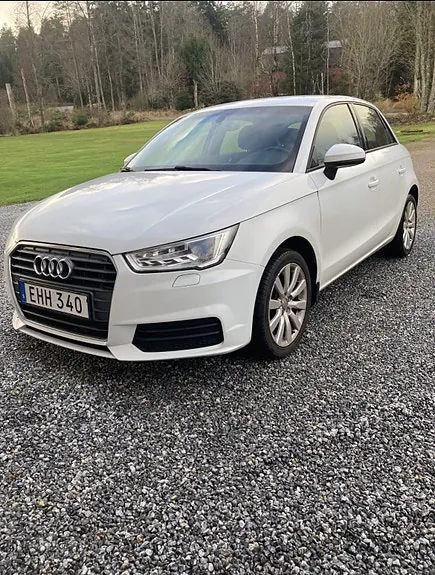 Audi A1 2015 photo 2