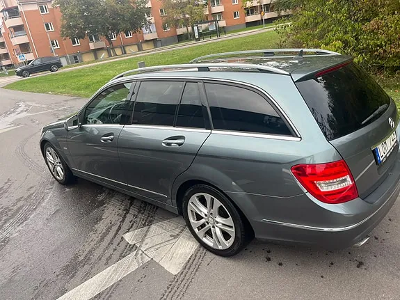 Mercedes-Benz C220 2012 photo 4