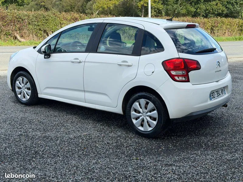 Citroen C3 2010 photo 3