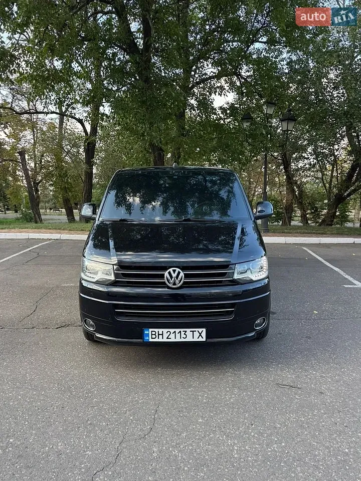 Volkswagen Multivan 2011 photo 4