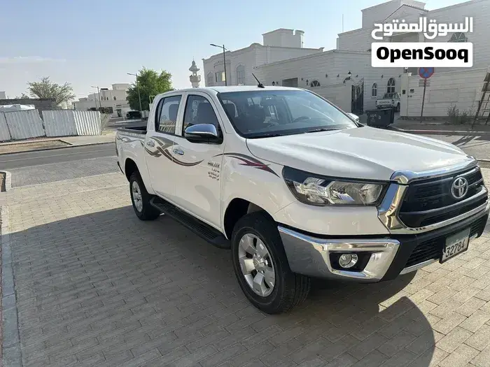 Toyota Hilux 2025 photo 2