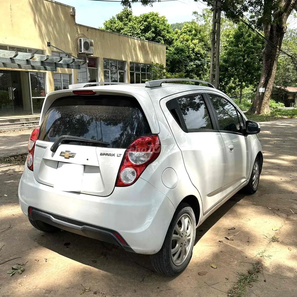 Chevrolet Spark 2018 photo 3