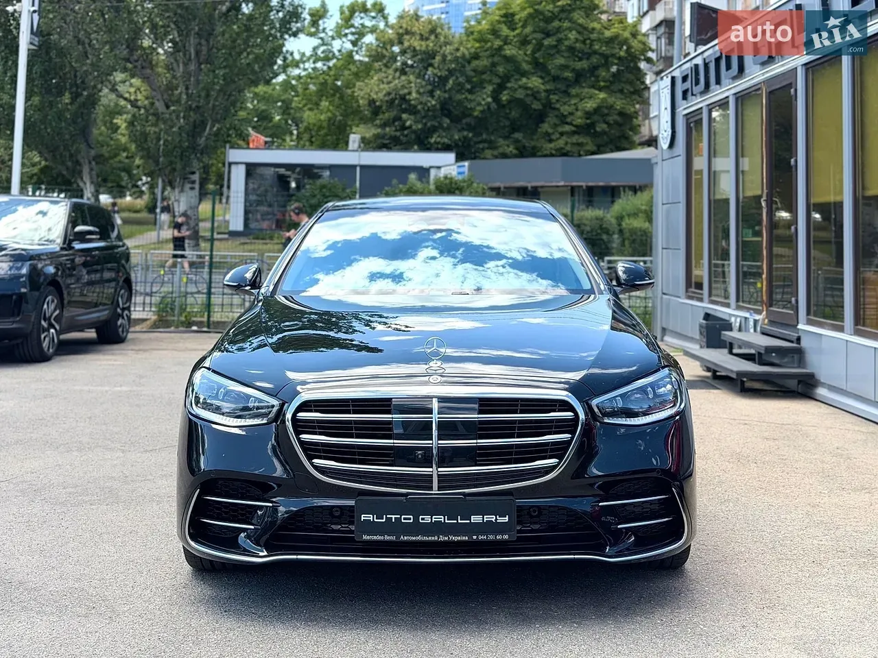 Mercedes-Benz S-Class 2025 photo 4