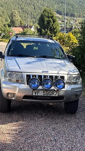 Jeep Grand Cherokee 2004 photo 2