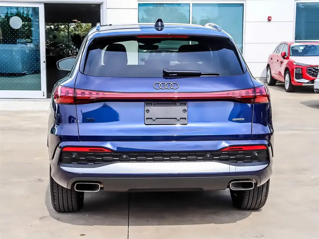 Audi Q5 2025 photo 4
