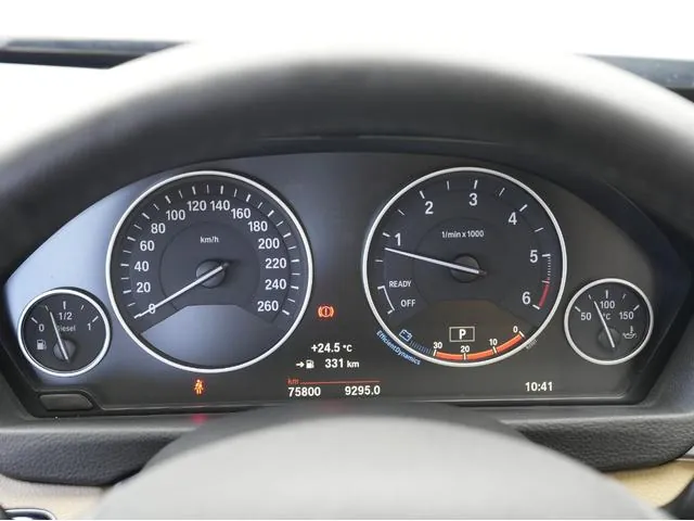 BMW 3 Series 2016 photo 5