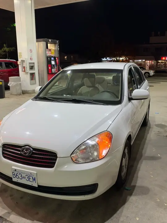 Hyundai Accent 2011 photo 5