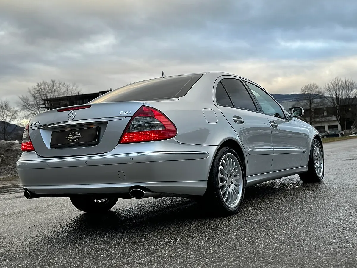 Mercedes-Benz E-Class 2007 photo 2