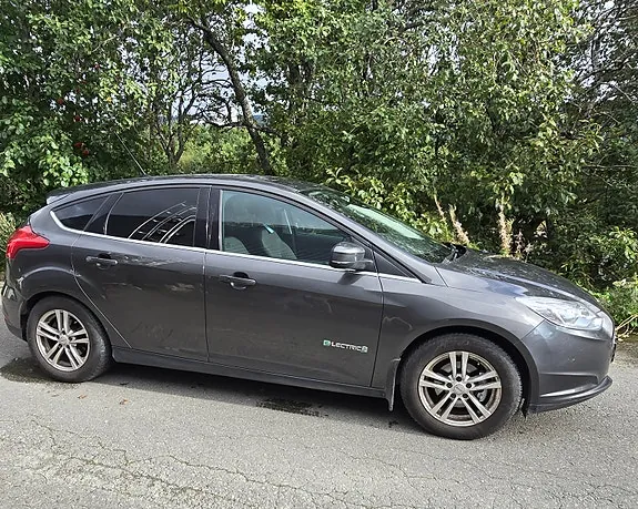 Ford Focus 2016 photo 3