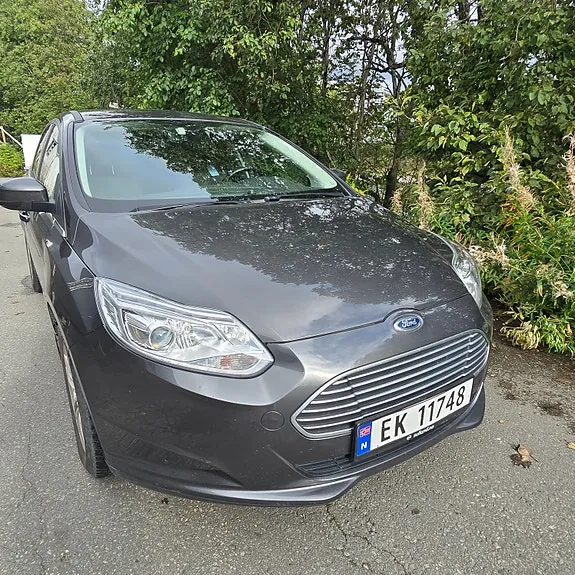 Ford Focus 2016 photo 2