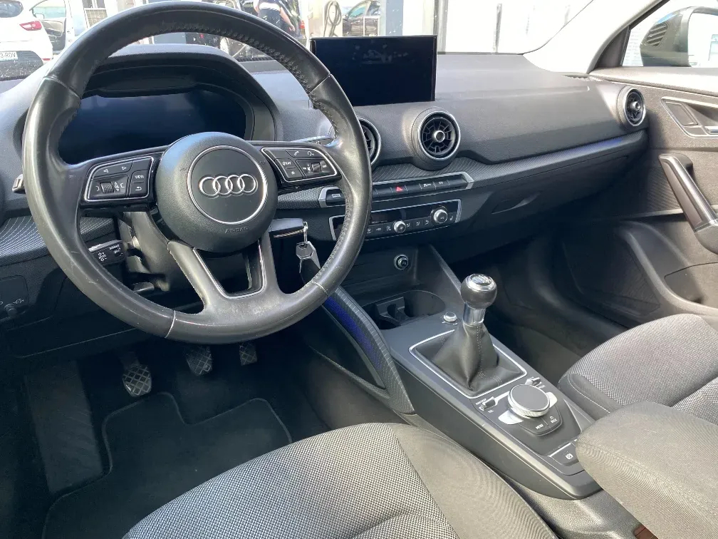 Audi Q2 2016 photo 2