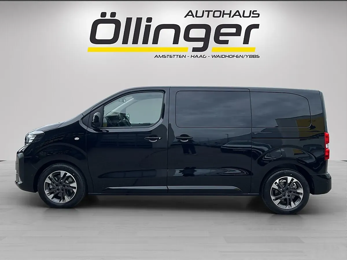 Opel Zafira 2026 photo 2
