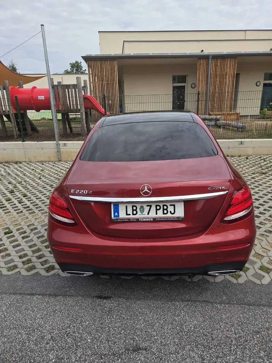 Mercedes-Benz E-Class 2019 photo 2