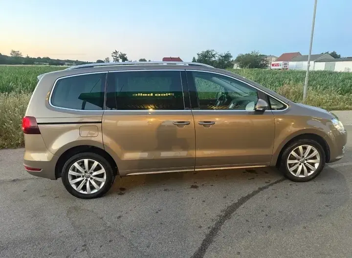 Volkswagen Sharan 2019 photo 2
