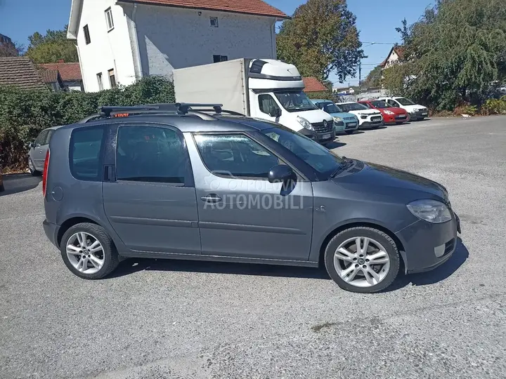 Skoda Roomster 2008 photo 2