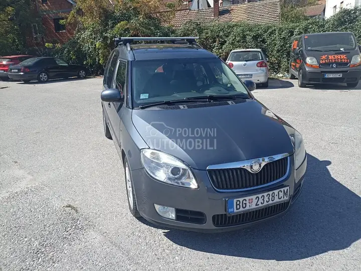 Skoda Roomster 2008 photo 3
