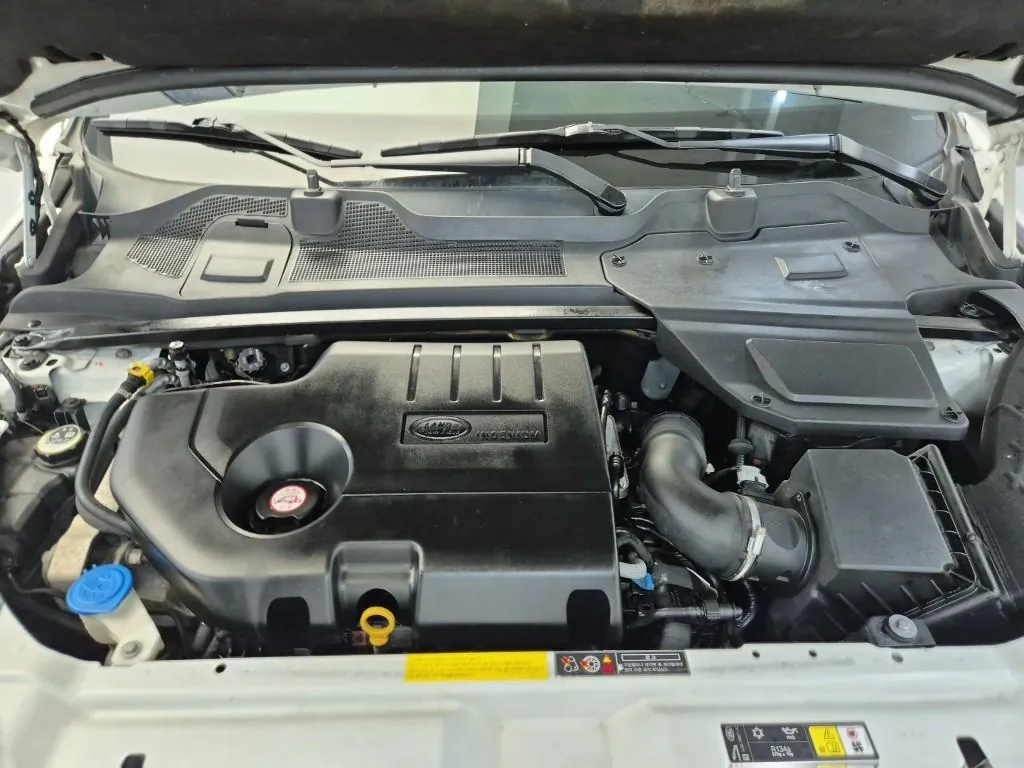 Land Rover Discovery Sport 2018 photo 5