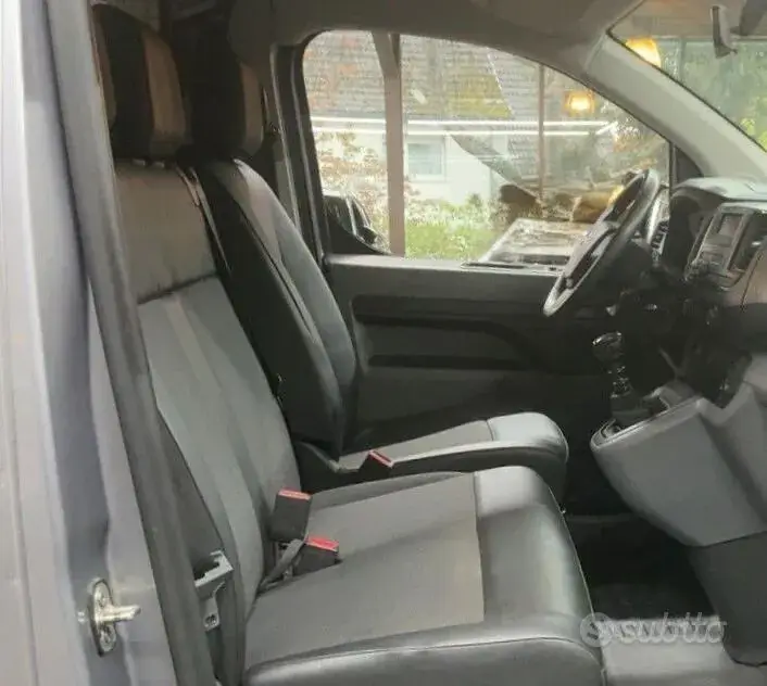 Opel Vivaro 2021 photo 3