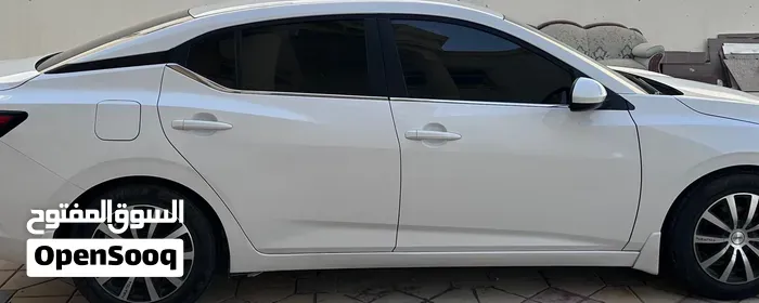 Nissan Sentra 2020 photo 2