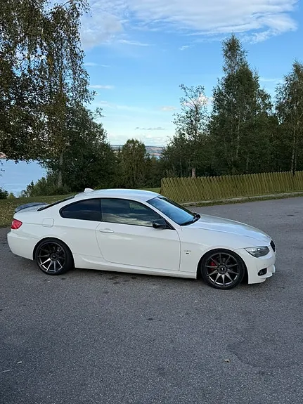 BMW 320D 2012 photo 4