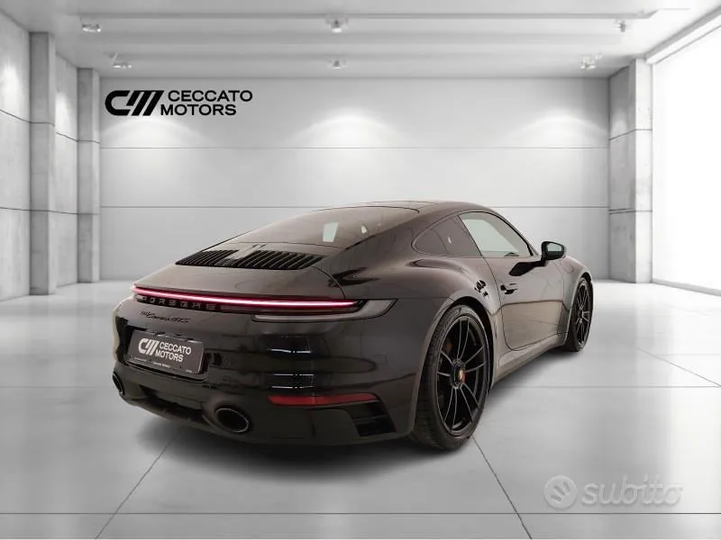 Porsche 911 2023 photo 4