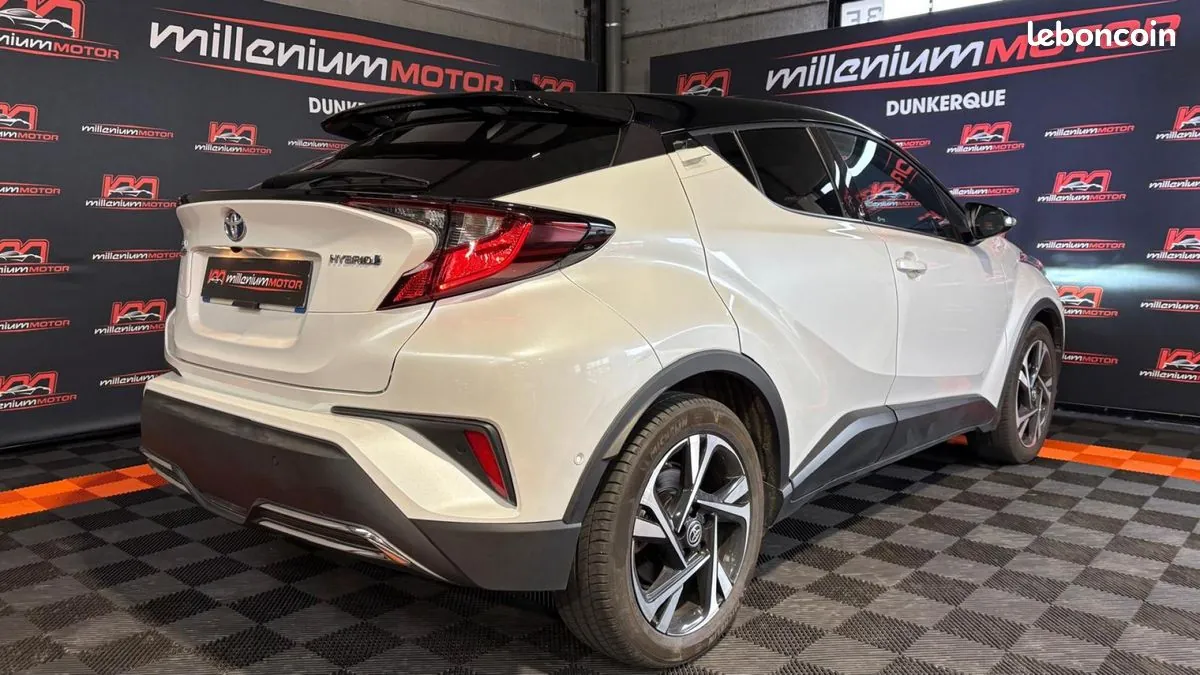 Toyota C-Hr 2023 photo 4