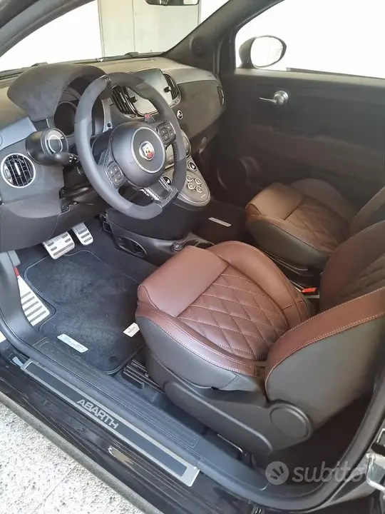 Abarth 695C 2022 photo 5