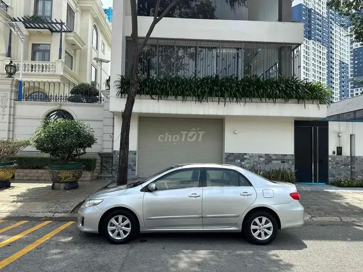 Toyota Corolla Altis 2013 photo 3