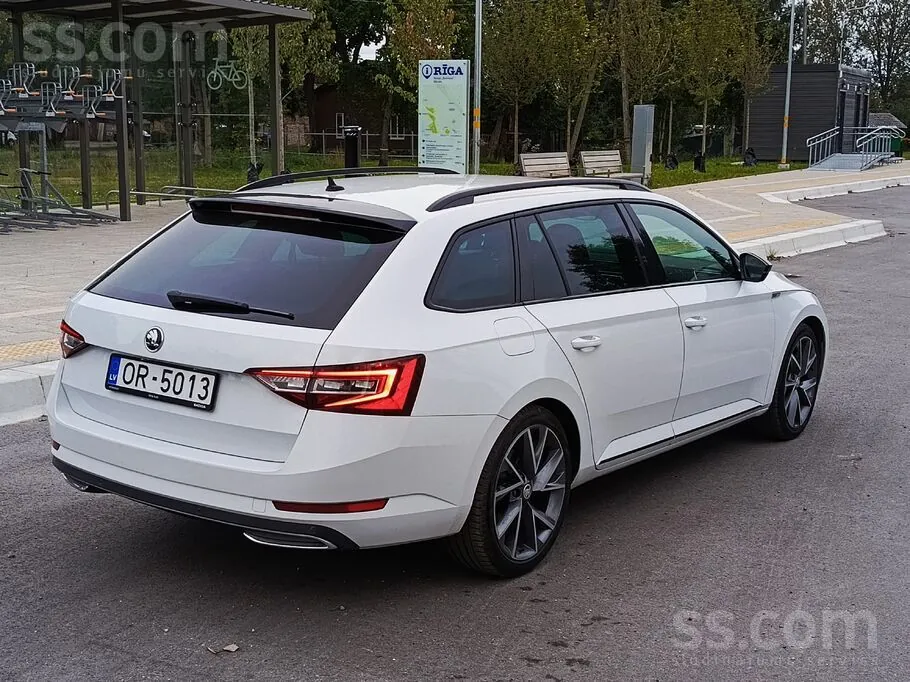 Skoda Superb 2018 photo 3