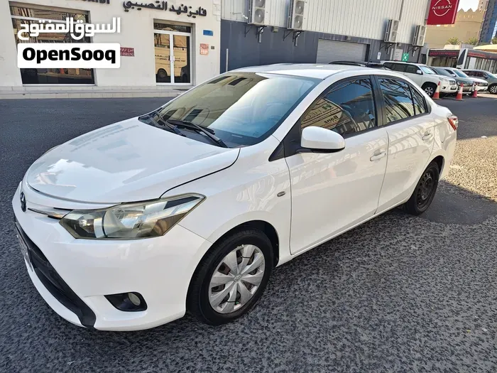 Toyota Yaris 2014 photo 4