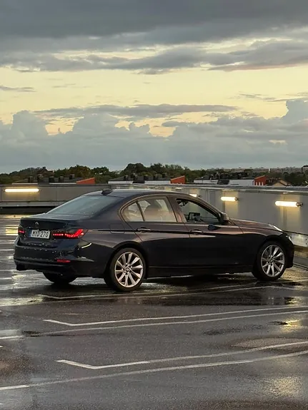 BMW 328I