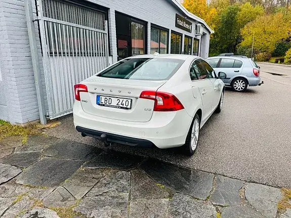 Volvo S60 2011 photo 3